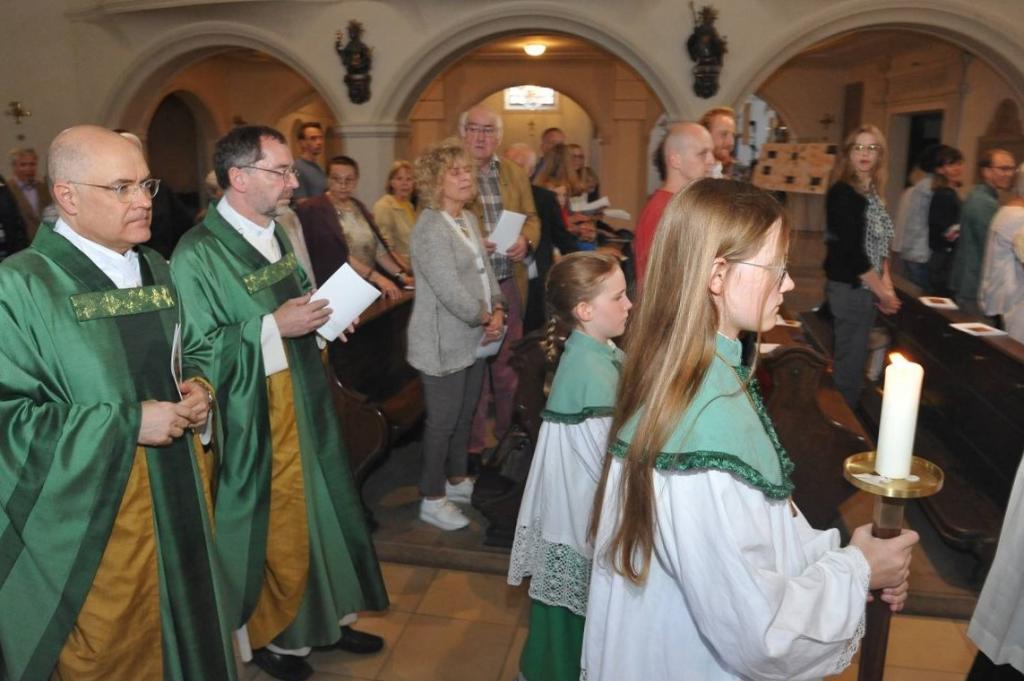 La celebrazione dell'anniversario della Comunità di Sant'Egidio a Monaco: ascolto della Parola di Dio e impegno per i poveri